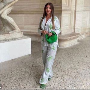 ZARA LEAF EMBROIDERED BLOUSE